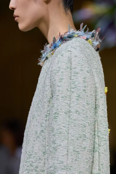 Look 71